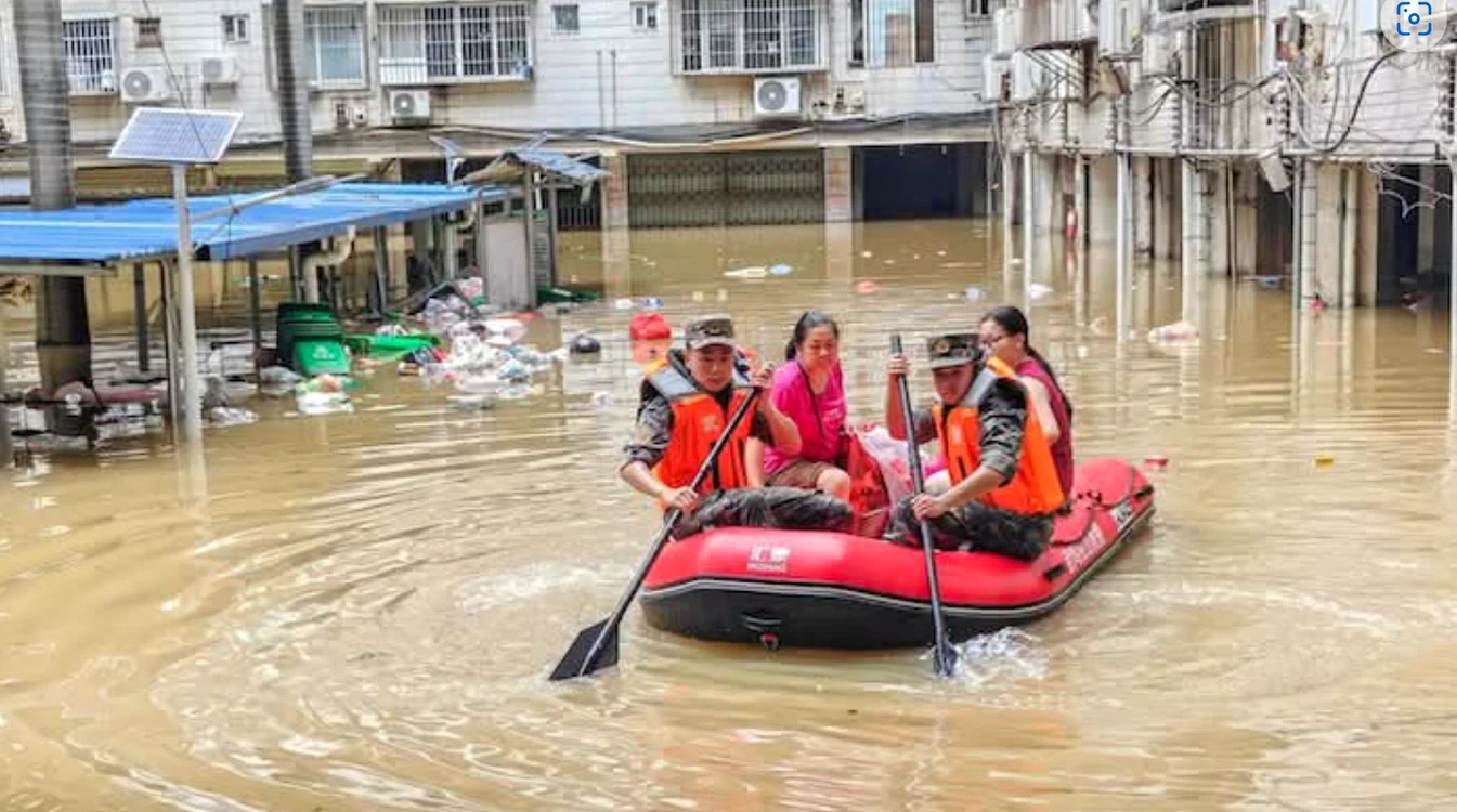 Autoritățile chineze au evacuat sâmbătă peste 1,8 milioane de persoane. FOTO: X/@BishopPOEvang