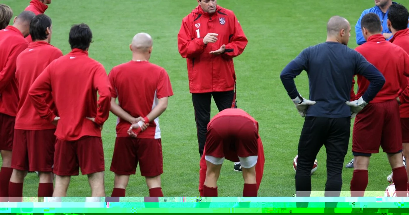 FOTBAL: Conceicao i-a izolat pe jucătorii săi în hotel