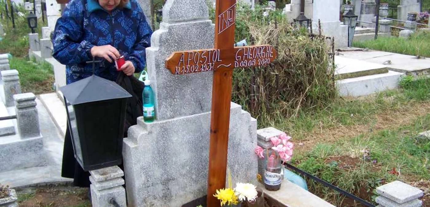 Bomba a fost gasita de groparii care săpau groapa mortului foto Arhivă