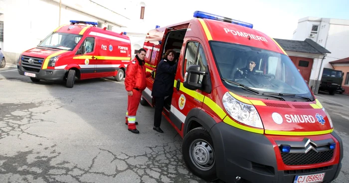 Cele două ambulanţe vor fi folosite de la începutul anului 2010