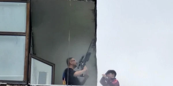 barbat arma bucuresti jpg