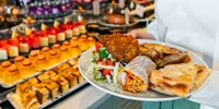 Mâncare all inclusive  FOTO Shutterstock 