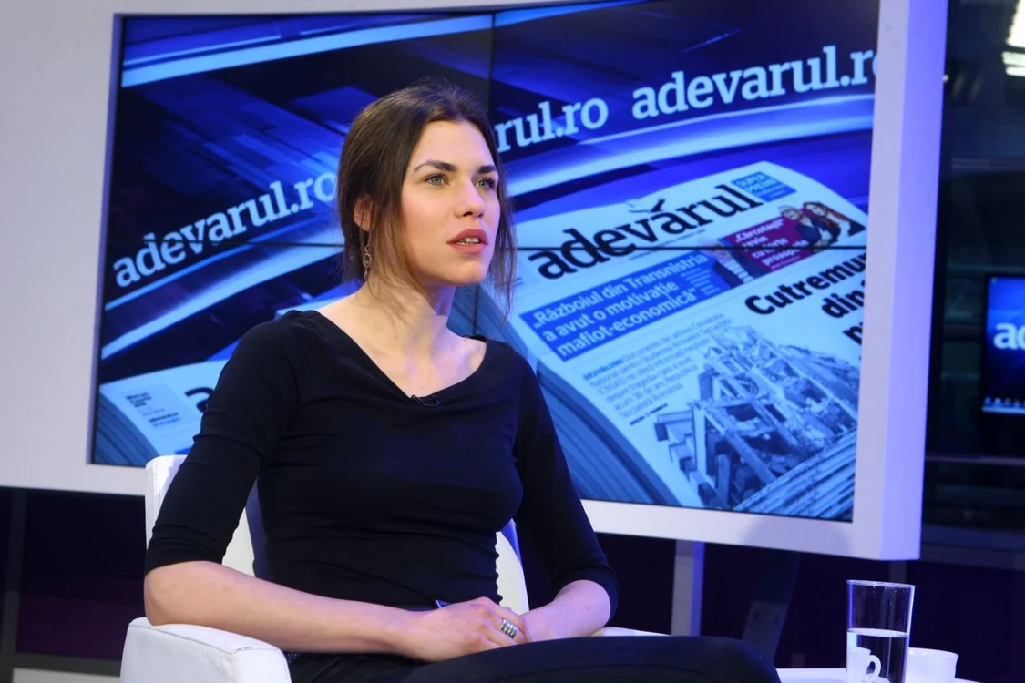ana ularu foto marian iliescu
