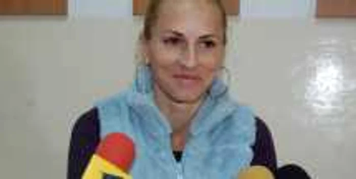În ciuda momentelor grele prin care a trecut, Mirela a avut puterea să zâmbească FOTO: Ionuţ Balaban