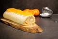 Rulada cu crema de vanilie si mandarine  Sursa foto shutterstock 2373229325 jpg