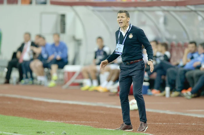 
    Costel Gâlcă  a rezistat doar  un singur an  pe banca SteleiFoto: Mediafax  