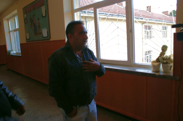 Ion Alexandru, tatăl elevului care a fost dus la spital