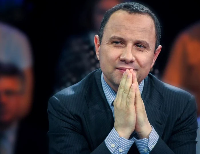 
    Declarația halucinantă a președintelui PNȚCD, Aurelian Pavelescu, a fost publicată pe Facebook de către politician  