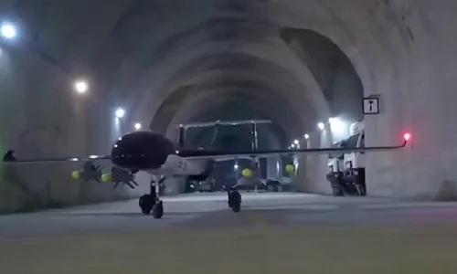 Drone ale armatei iraniene depozitate intr-o baza subterana din Muntii Zagros Captura YouTube