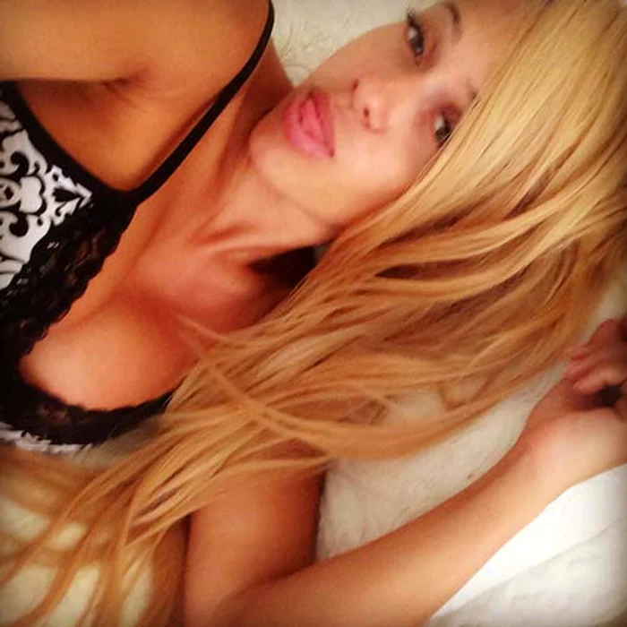 Anda Adam este mult mai frumoasă fără machiaj