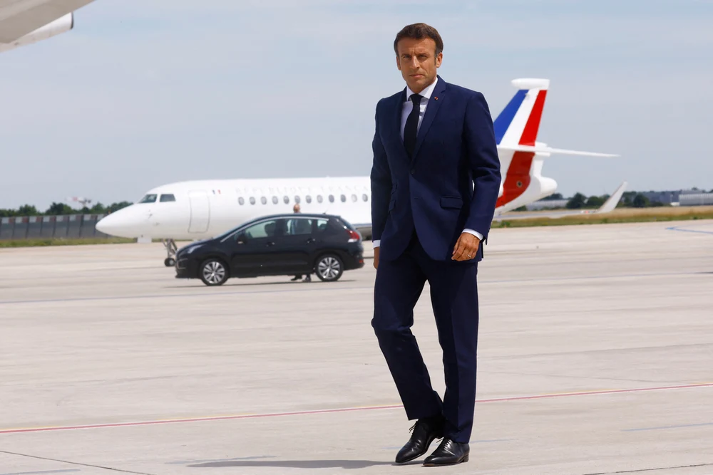 Macron avertizează: „Războiul de mâine va începe în spațiu” . Franța acuză Rusia de spionaj orbital