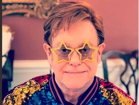Elton John a ajuns la spital în weekend