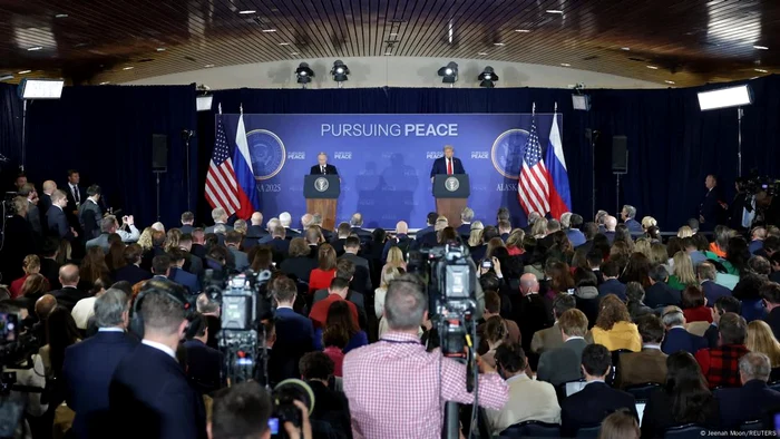 Vladimir Putin şi Donald Trump au făcut declaraţii în faţa presei