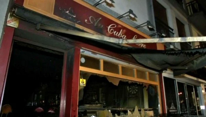 
    Incendiul ar fi pornit de la lumânările unui tortFoto: Twitter  