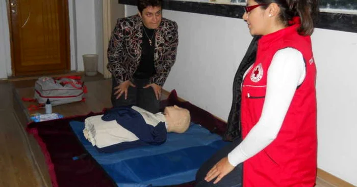 Profesorii au fost instruiți cum să acorde primul ajutor