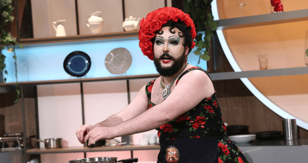 Un artist travestit gătește pentru „Chefi la cuțite“. Cu ce preparat vrea să „cucerească“ juriul