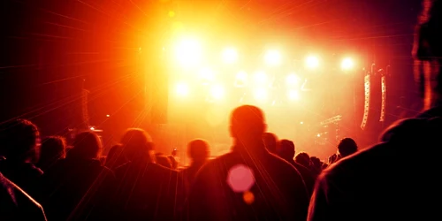 Concer - club - multime FOTO Shutterstock