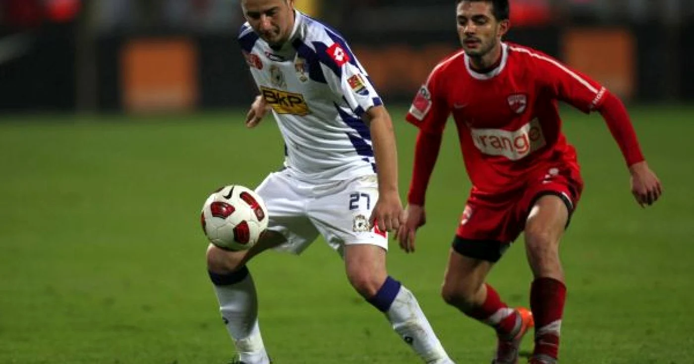 Ianis Zicu (stânga)