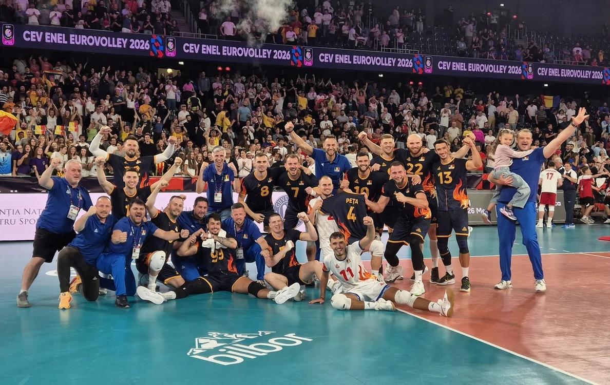 Tricolorii au sărbătorit victoria alături de fani
