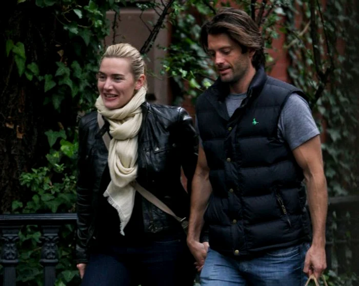 Kate Winslet şi Louis Dowler (Foto: Splashnews)