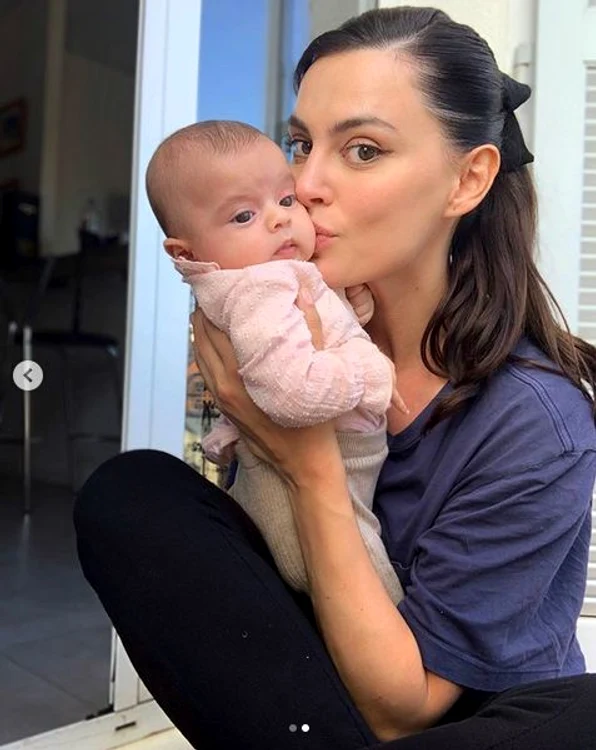 5 catrinel si bebe 2 jpg jpeg