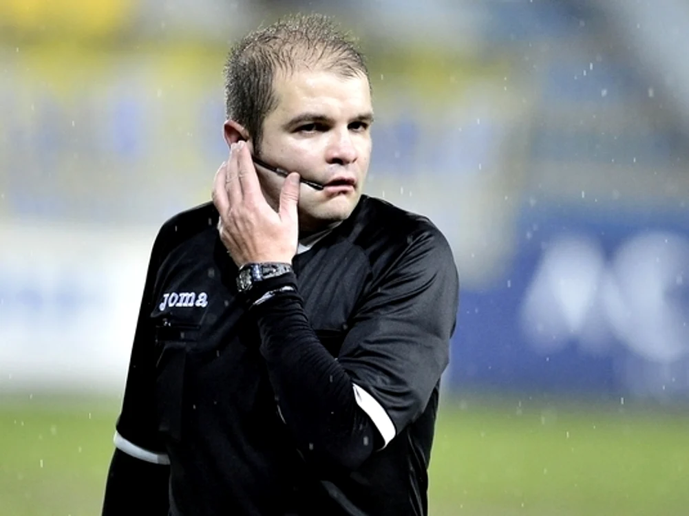 Cătălin Popa a luat niște decizii aprig discutate în meciul Rapid - CFR Cluj.