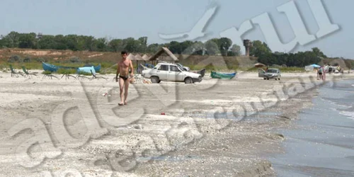 Zona neamenajată, dintre plaja Modern si golful Pescărie va fi curățată de liceeni