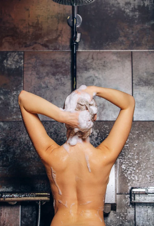 Fantezia cu duşul l-a adus pe profesorul sexagenar la tribunal