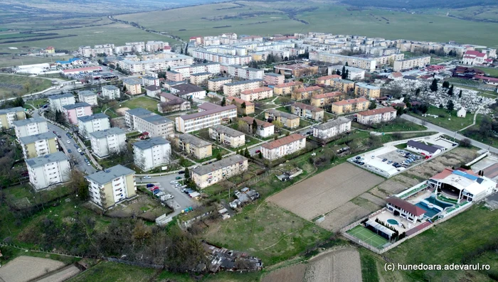 Cartierele orașului Călan  Foto Daniel Guță (9) JPG
