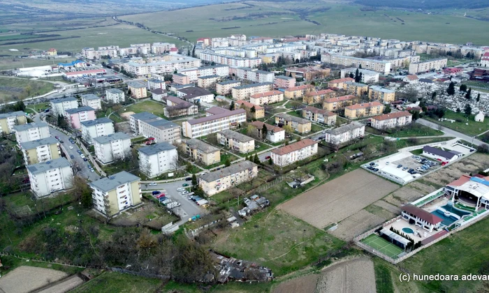 Cartierele orașului Călan Foto Daniel Guță (9) JPG