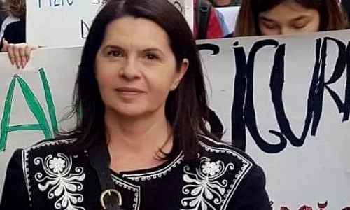 adriana saftoiu jpeg