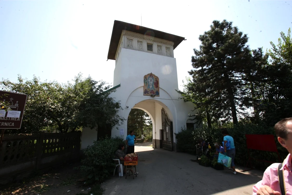 manastirea cernica