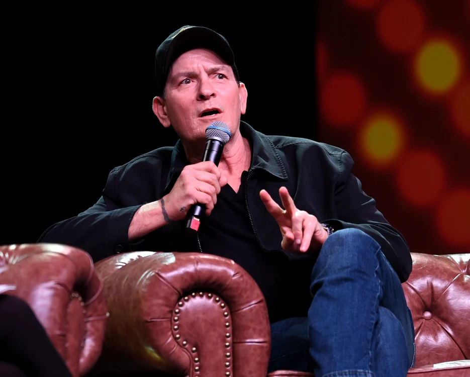 4 charlie sheen hiv 2020 1 jpg jpeg