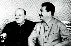 Winston Churchill și Iosif Stalin, la Conferința de la Moscova, 12-17 august 1942 (© National Museum of the U.S. Navy) 