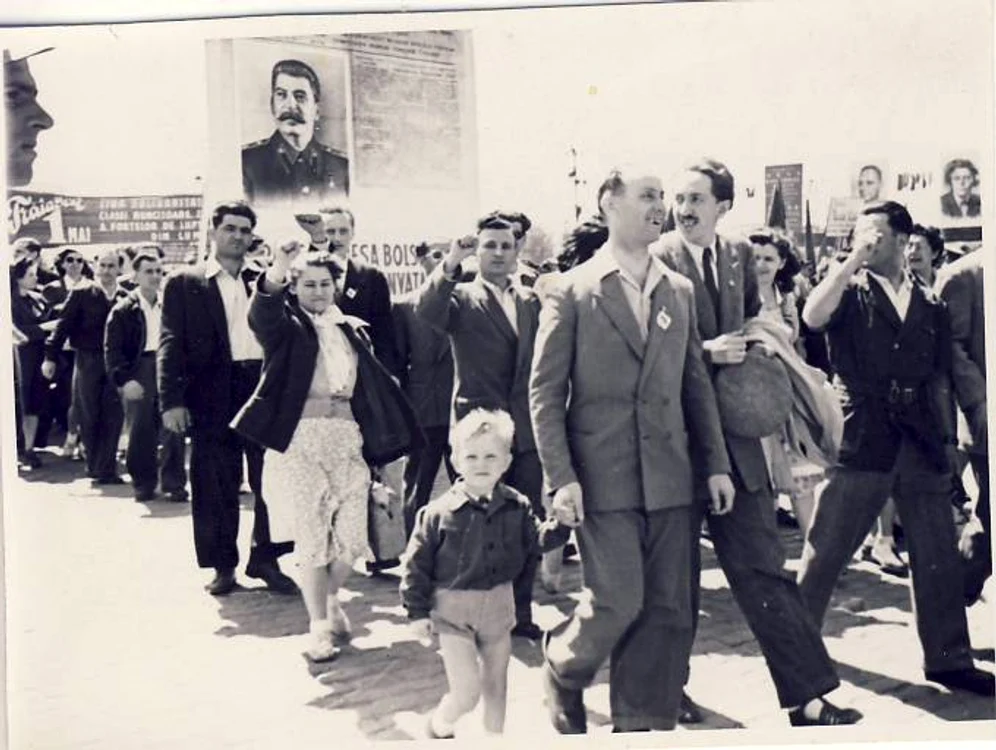 1 mai sărbătorit în anul 1950 în București. FOTO: comunismulinromania