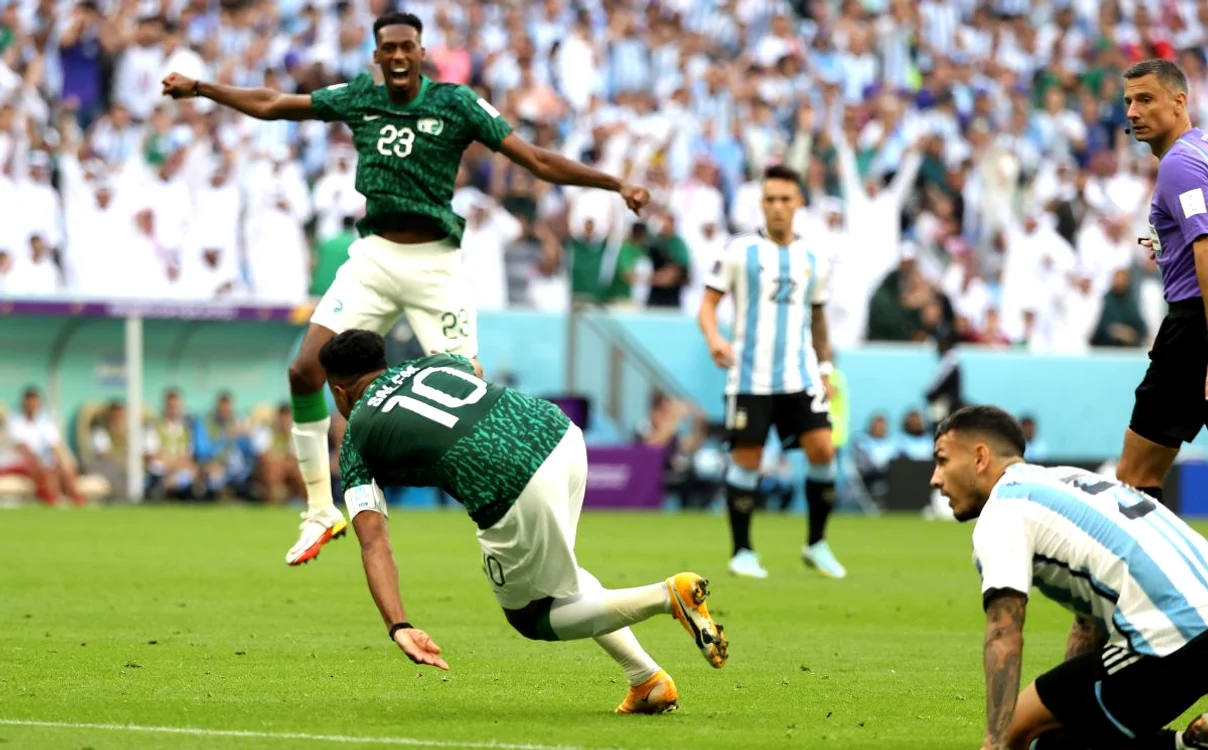 Saudiții au zburdat pe lângă fotbaliștii argentinieni. Foto EPA EFE