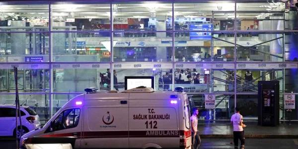 Atentat aeroportul Ataturk FOTO DHA TV via AP
