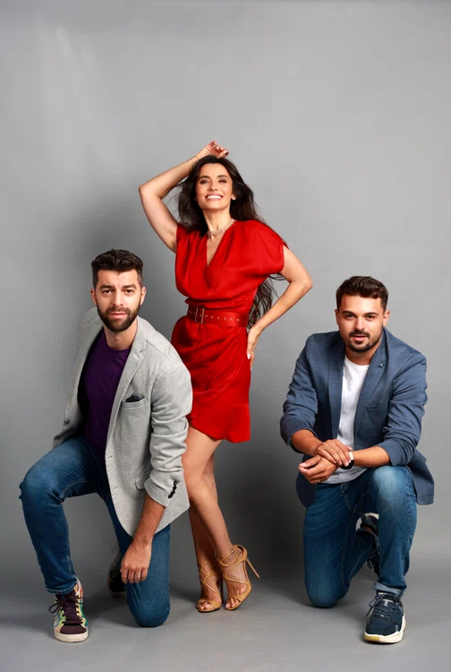 Lili Sandu alături de Shurubel și Bogdan Ciudoiu, colegii ei/ Foto Pro TV