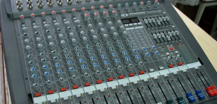 A furat un mixer audio FOTO IPJ Tulcea