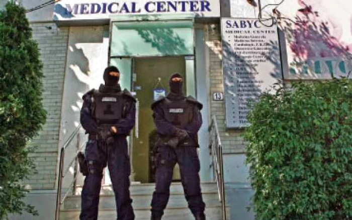 O israeliană  acuză „mascaţii“ de la clinica Sabyc