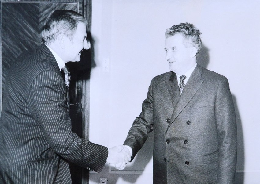 Confidențele lui Ceaușescu către David Rockefeller, cel mai puternic bancher din lume. Ce a „furat” România din America