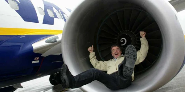 Ryanair propune zboruri în picioare