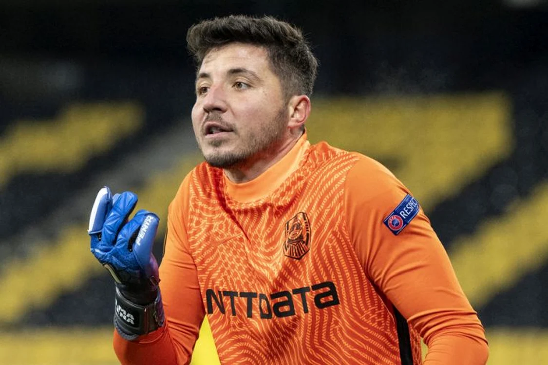 
    Bălgrădean a văzut și cartonașul roșuFOTO: EPA  