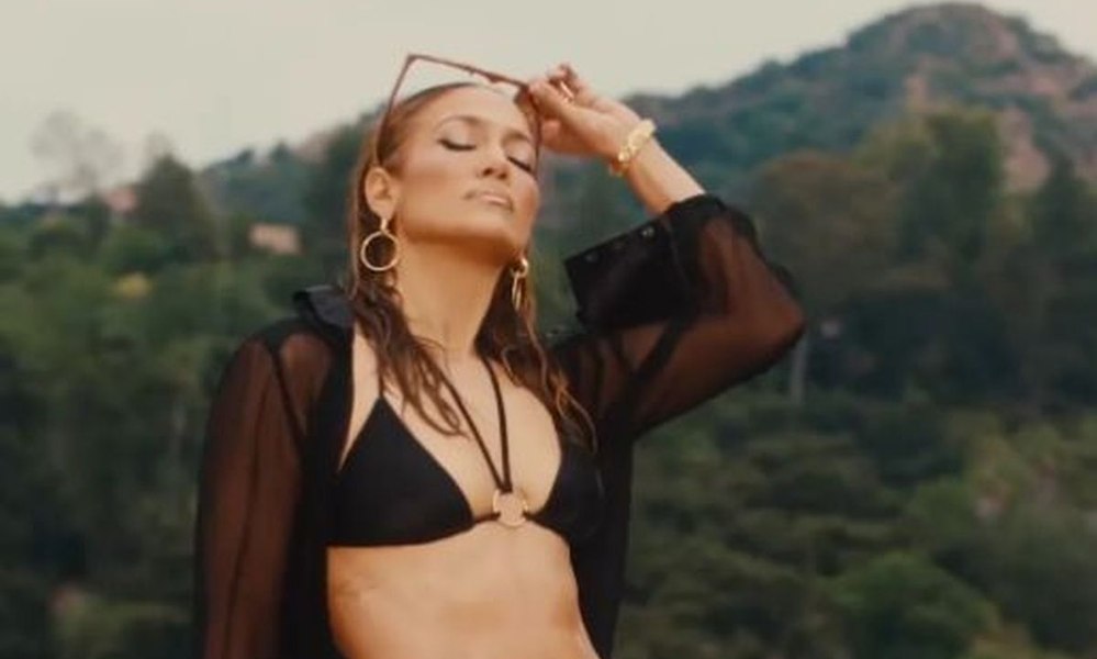 Jennifer Lopez, aproape goală în cel mai recent videoclip al său. Cum arată artista la 54 de ani | VIDEO