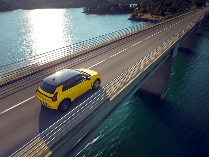 Mașina cu un design superb FOTO Renault