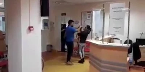5c04e57bdf52022f7512f650 jpg