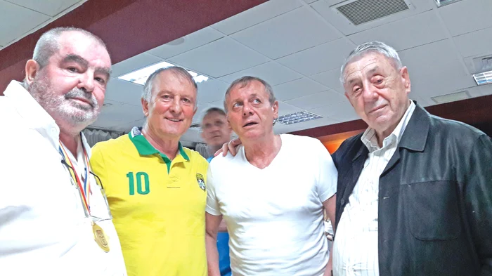 Alături de regretatul  Ilie Balaci și de fostul  arbitru Ioan Danciu