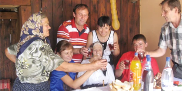Baba Rusalina Guţă, sărbătorită la 100 de ani
