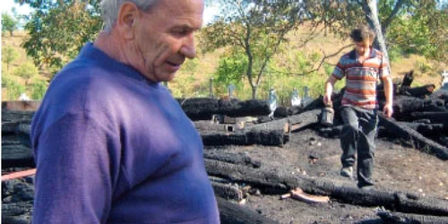 Satu Mare: Popa şi-a incendiat biserica de la ţigară