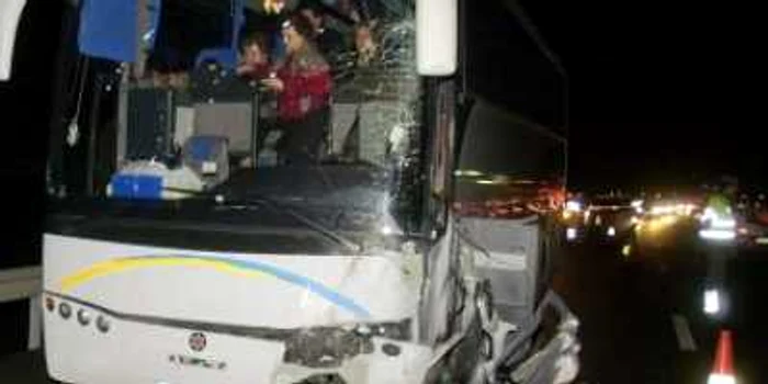 Spania: 6 morţi şi 39 de răniţi în accident turistic